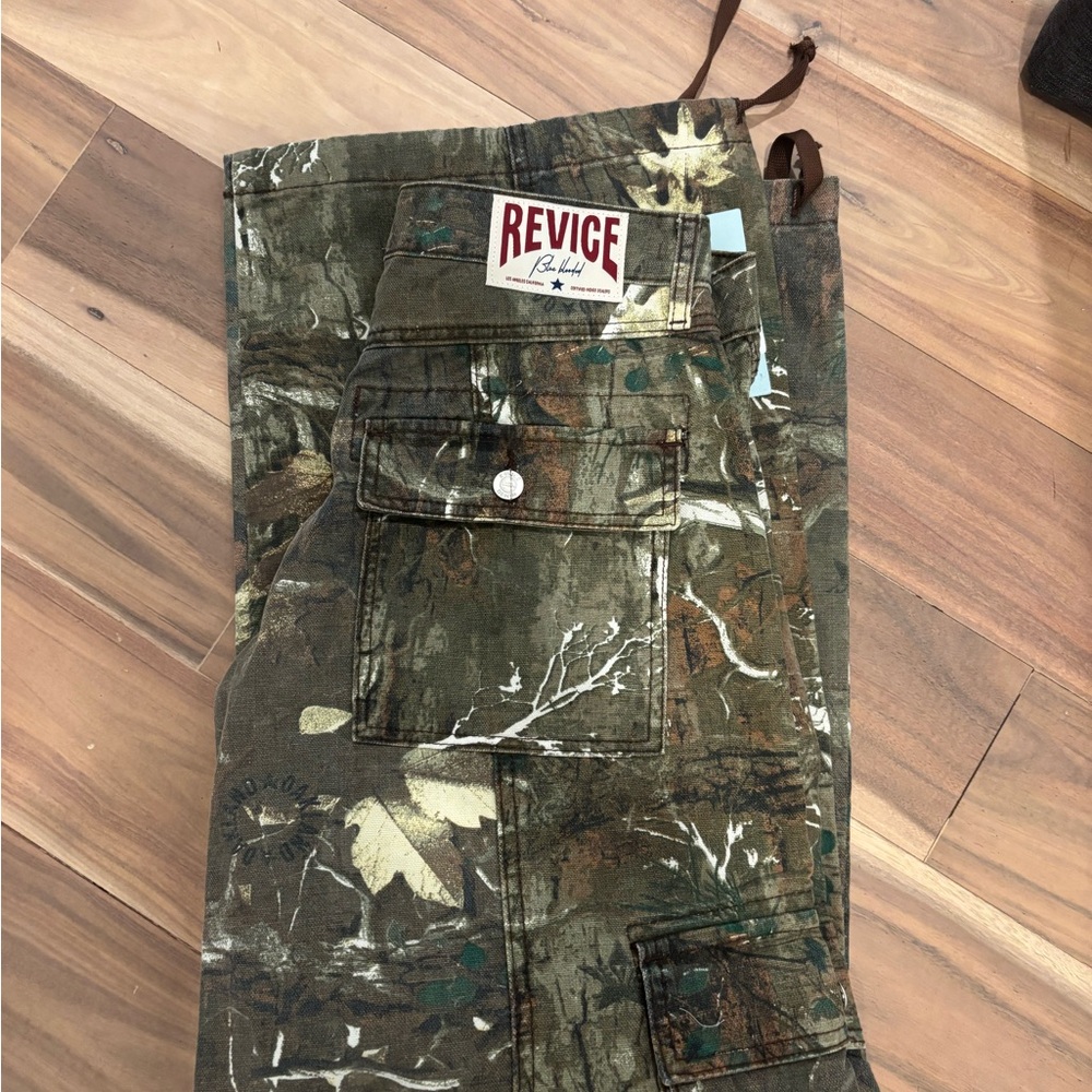 REVICE Camouflage Cargo Pants